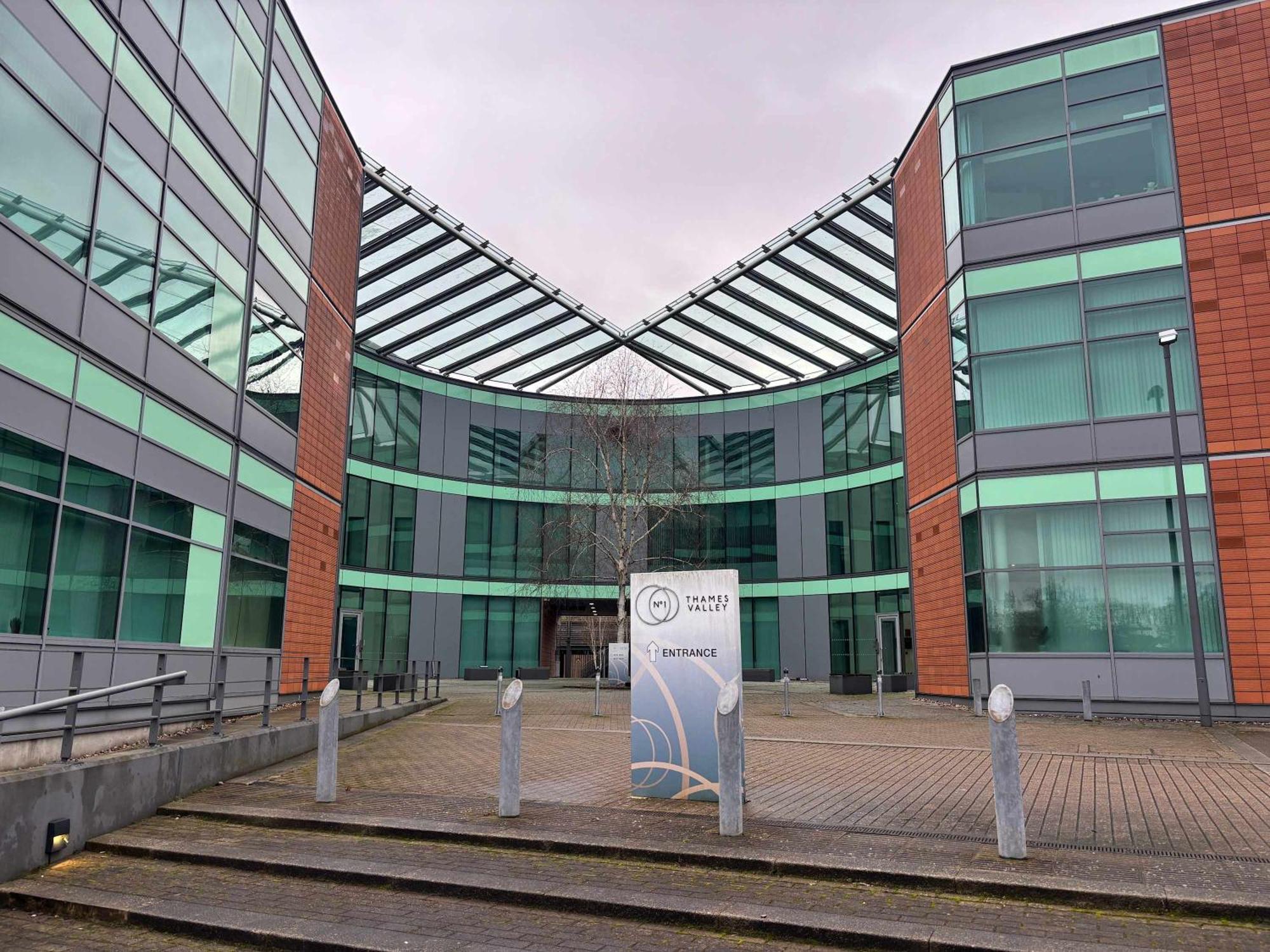 Modern Studio In Bracknell With Free Parking Zewnętrze zdjęcie